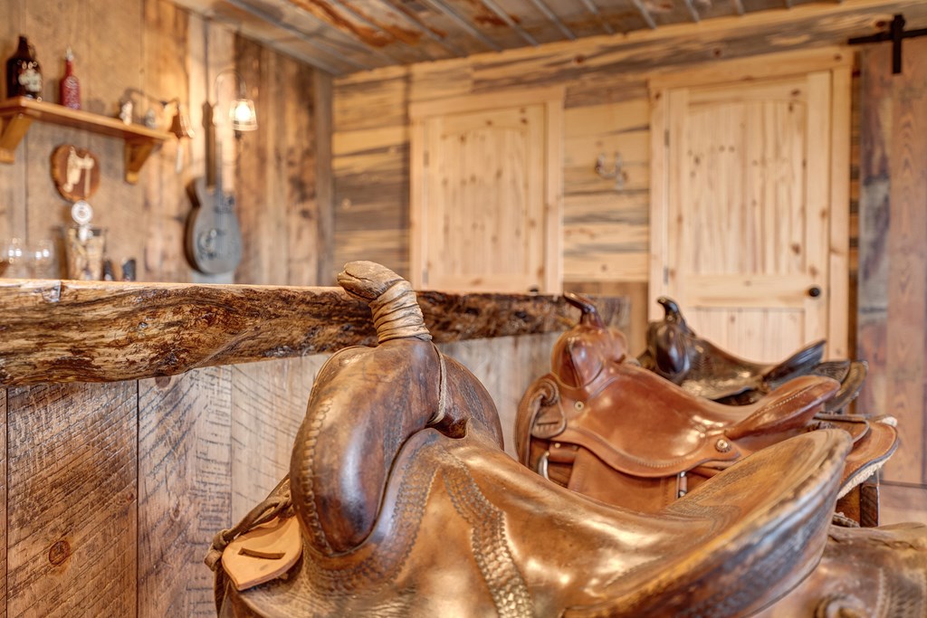 422556 Blue Ridge Residential