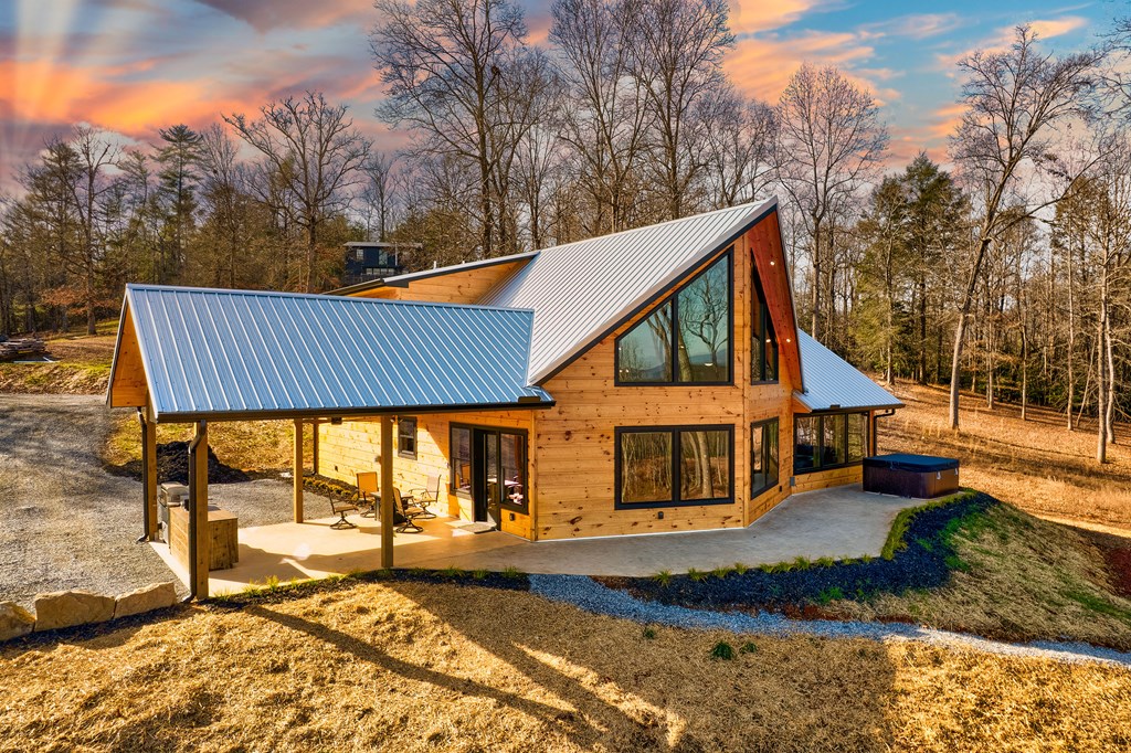 422556 Blue Ridge Residential