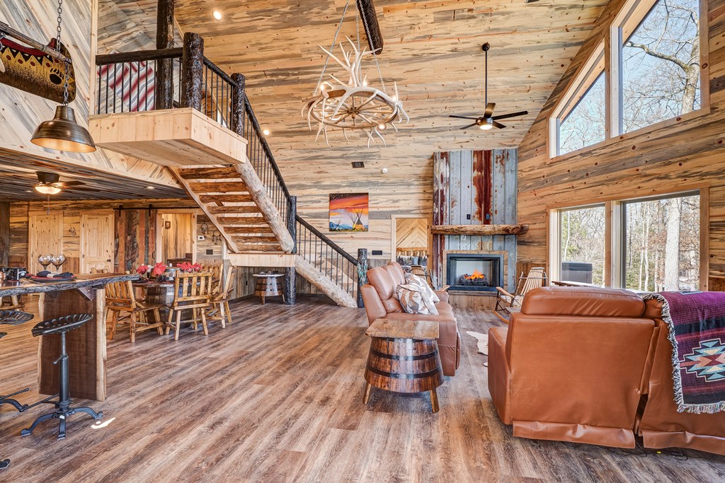 422556 Blue Ridge Residential