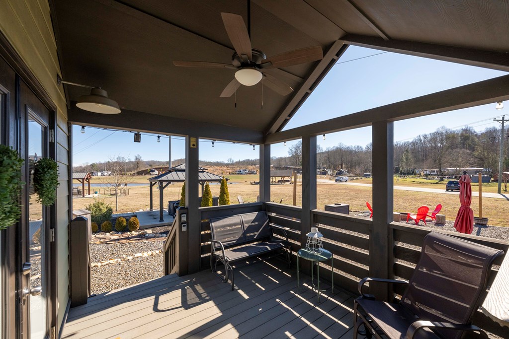 422561 Morganton Residential