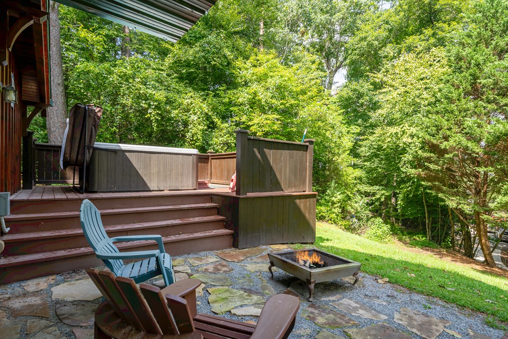 422562 Blue Ridge Residential