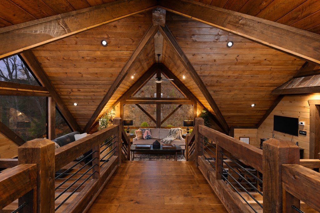 422563 Blue Ridge Residential