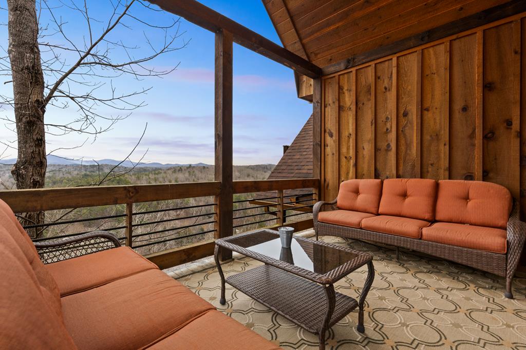 422563 Blue Ridge Residential