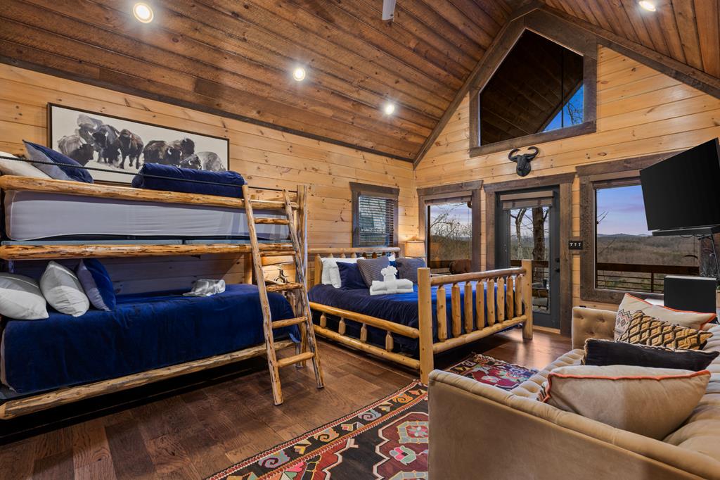 422563 Blue Ridge Residential