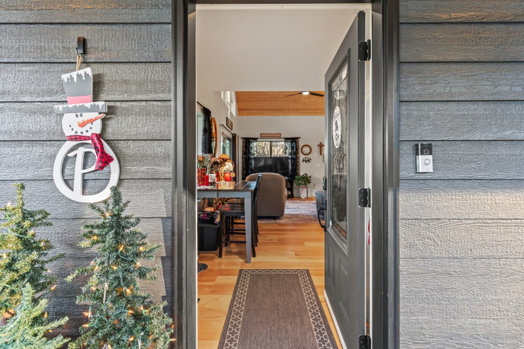 422568 Murphy Residential