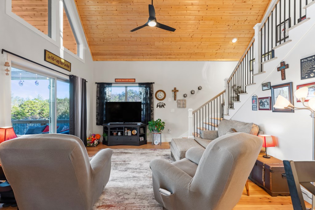 422568 Murphy Residential