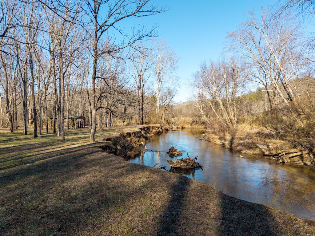 422587 Ellijay Residential