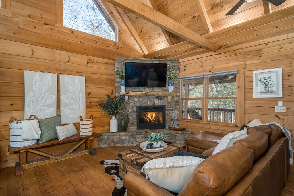 422587 Ellijay Residential