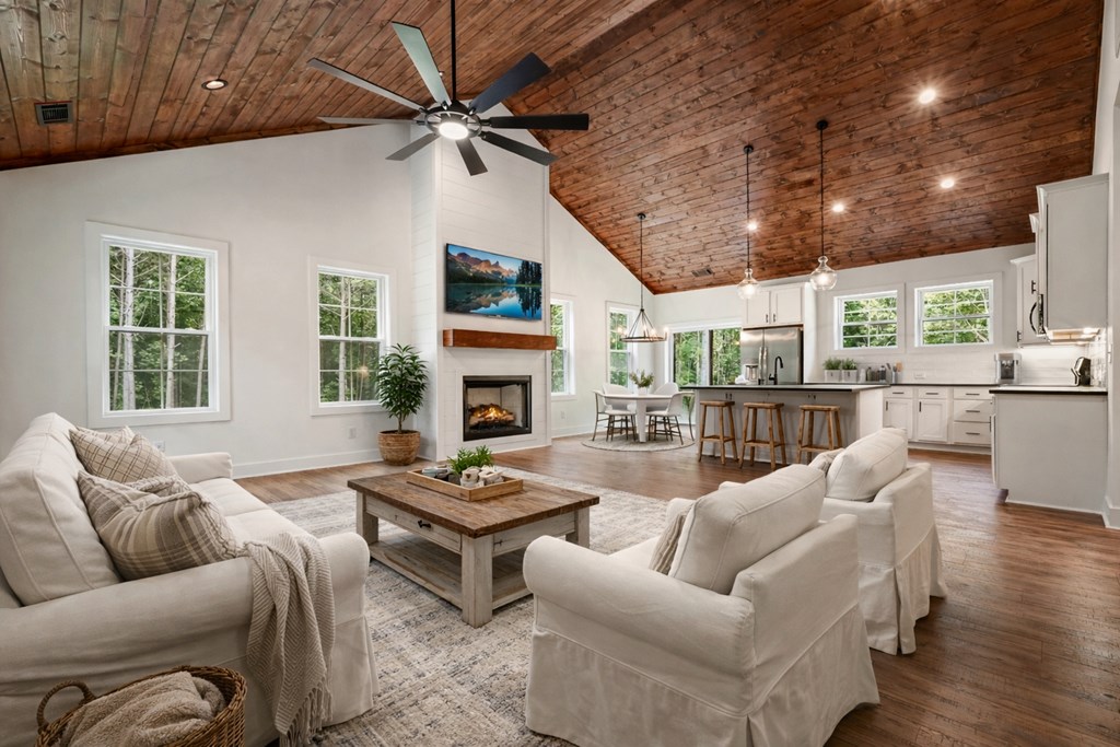 422588 Talking Rock Residential