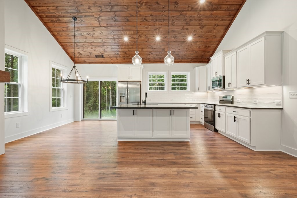 422588 Talking Rock Residential