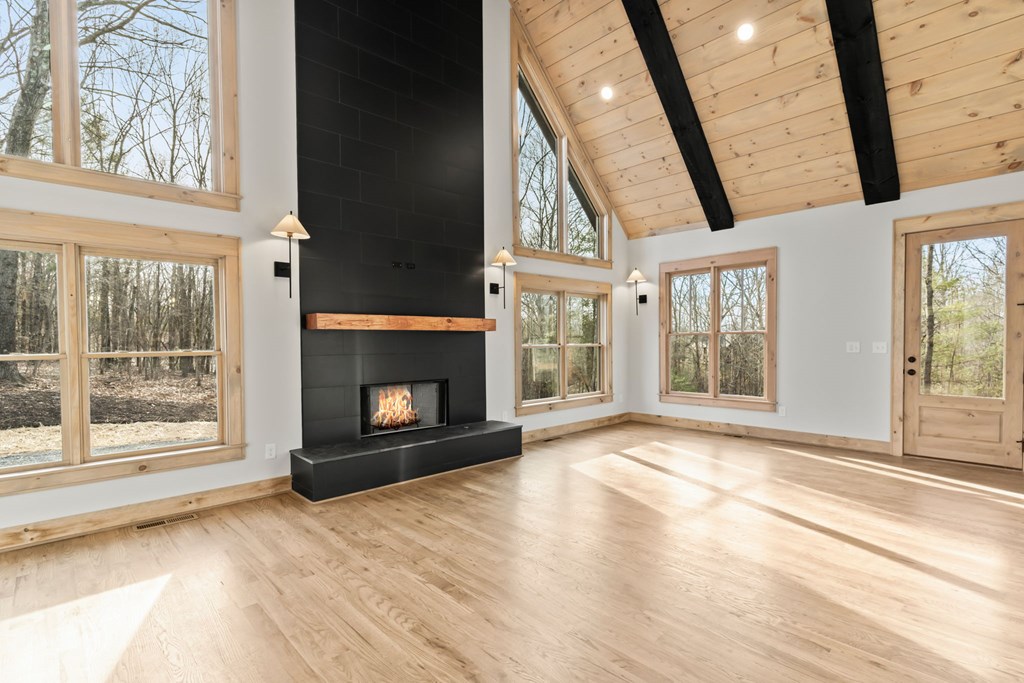 422594 Blue Ridge Residential