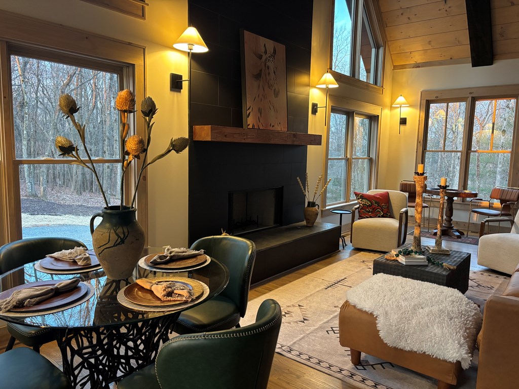 422594 Blue Ridge Residential