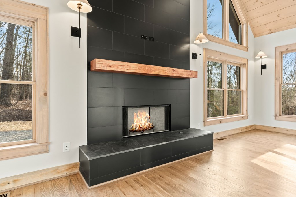 422594 Blue Ridge Residential