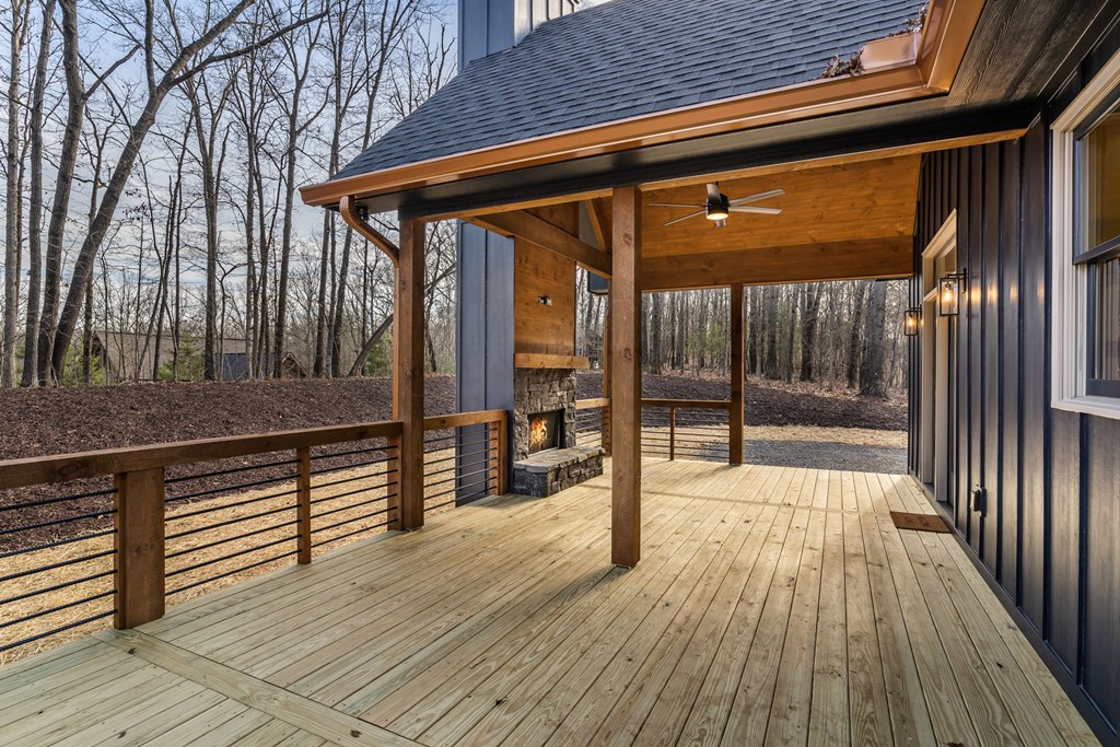 422594 Blue Ridge Residential