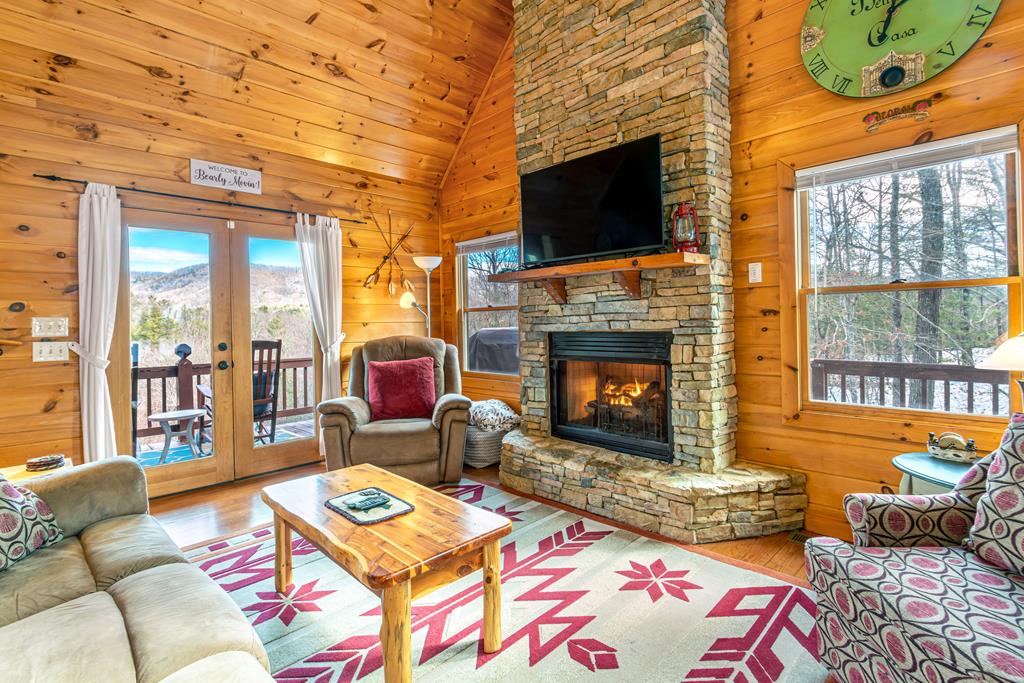 422597 Mineral Bluff Residential