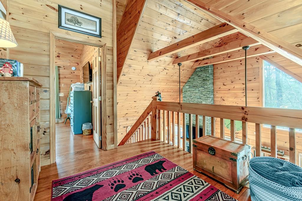 422597 Mineral Bluff Residential