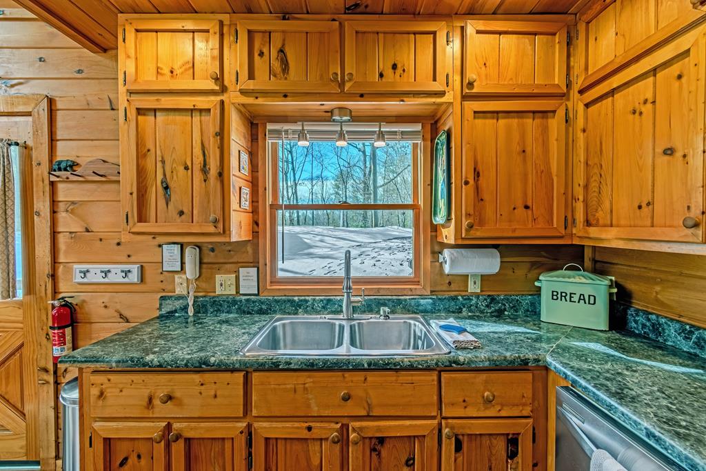 422597 Mineral Bluff Residential