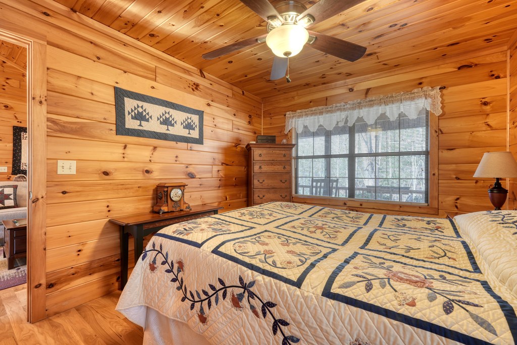 422598 Young Harris Residential