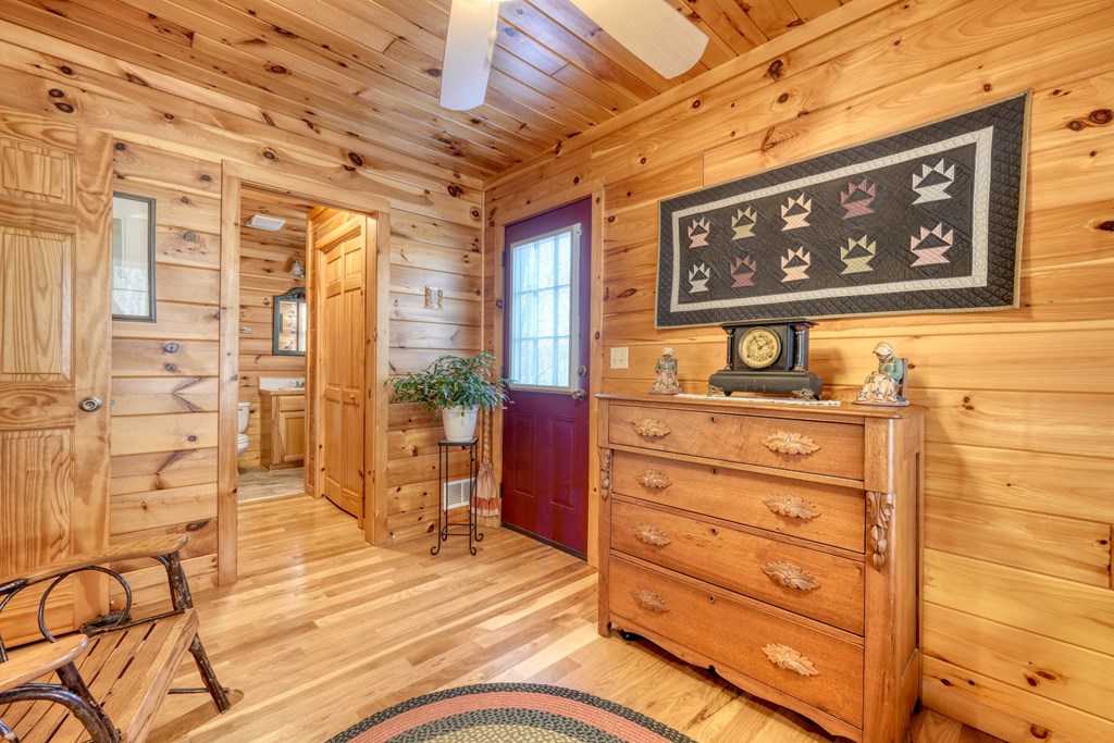 422598 Young Harris Residential