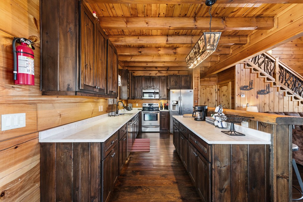 423616 Blue Ridge Residential