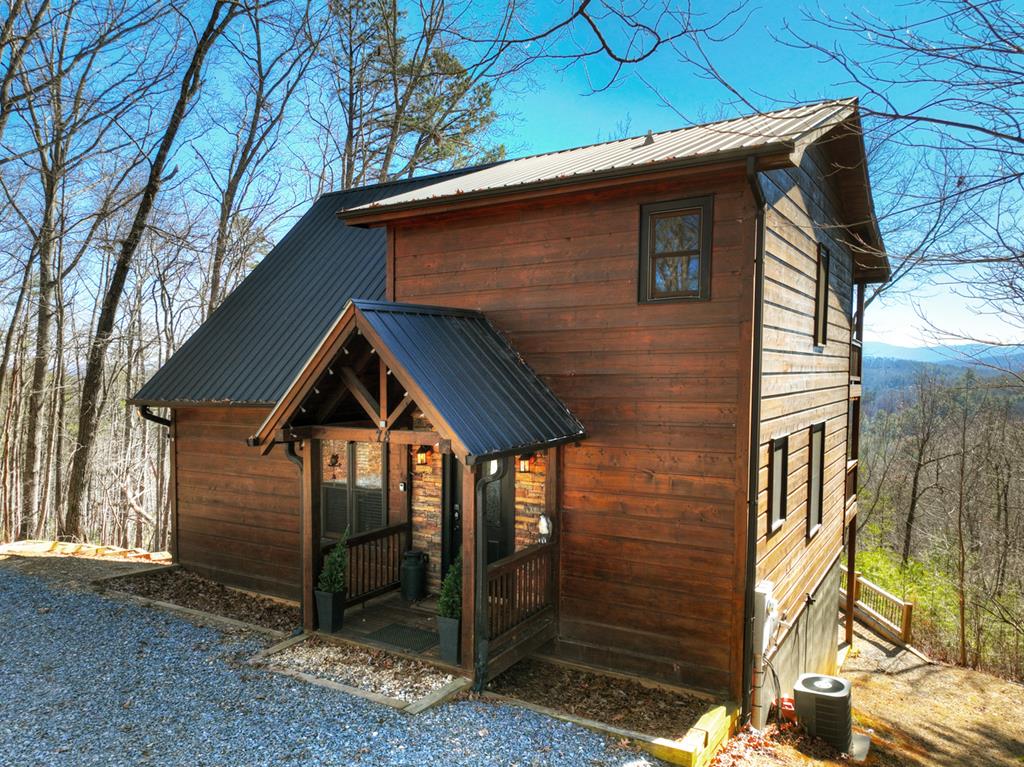 423618 Blue Ridge Residential