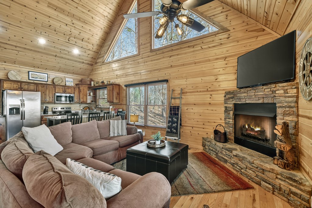 423618 Blue Ridge Residential