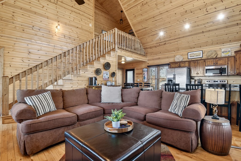 423618 Blue Ridge Residential