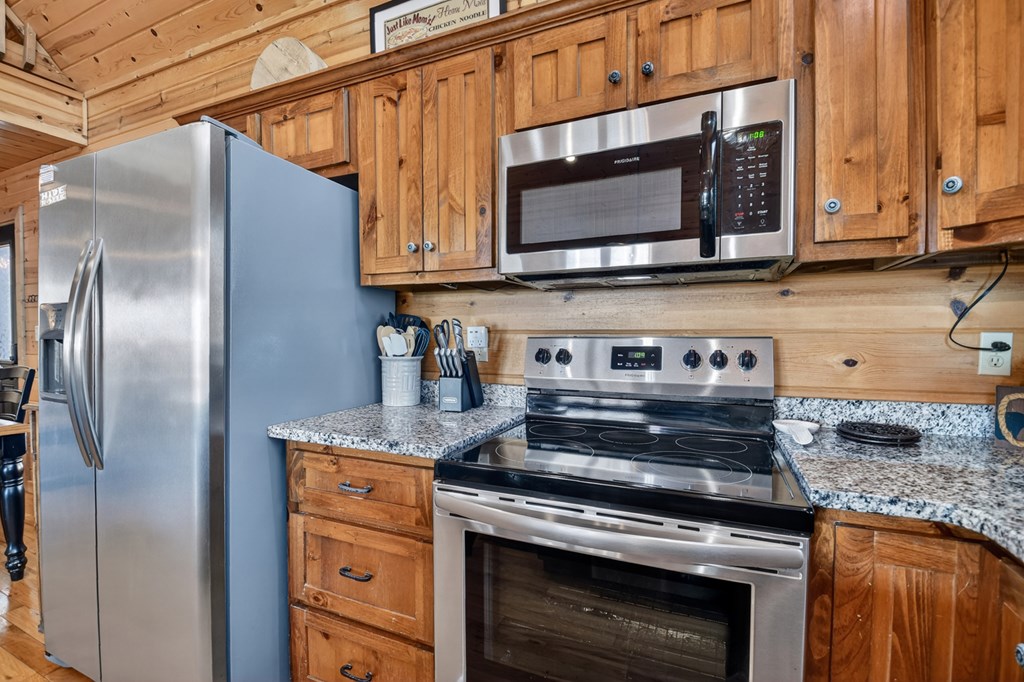 423618 Blue Ridge Residential