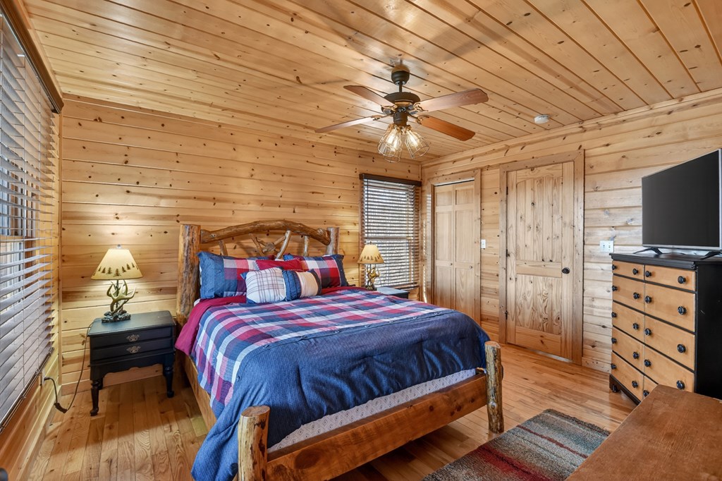 423618 Blue Ridge Residential