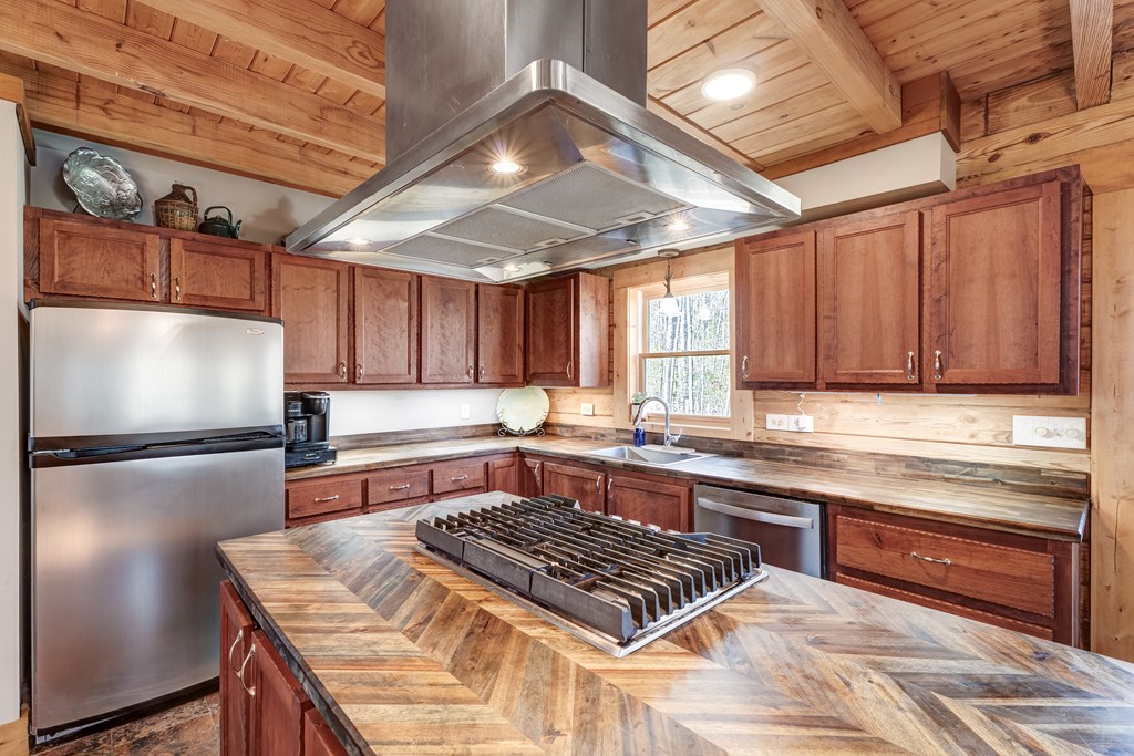 423622 Blue Ridge Residential