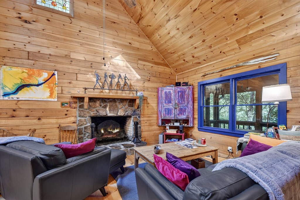 423625 Ellijay Residential