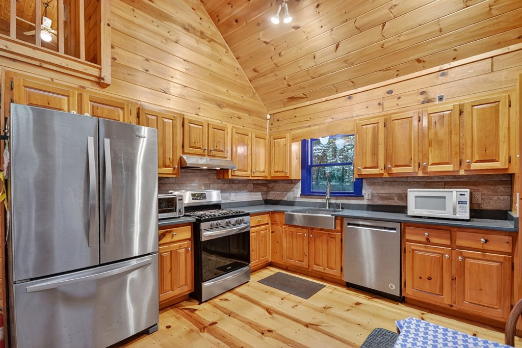 423625 Ellijay Residential