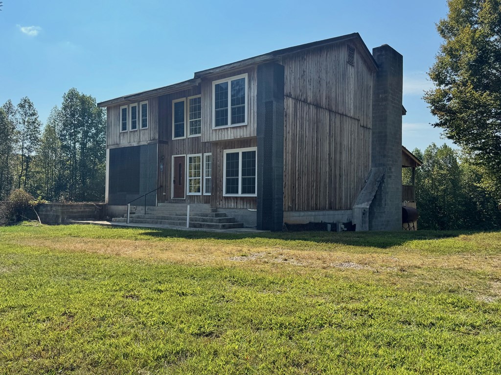 423629 Mineral Bluff Residential