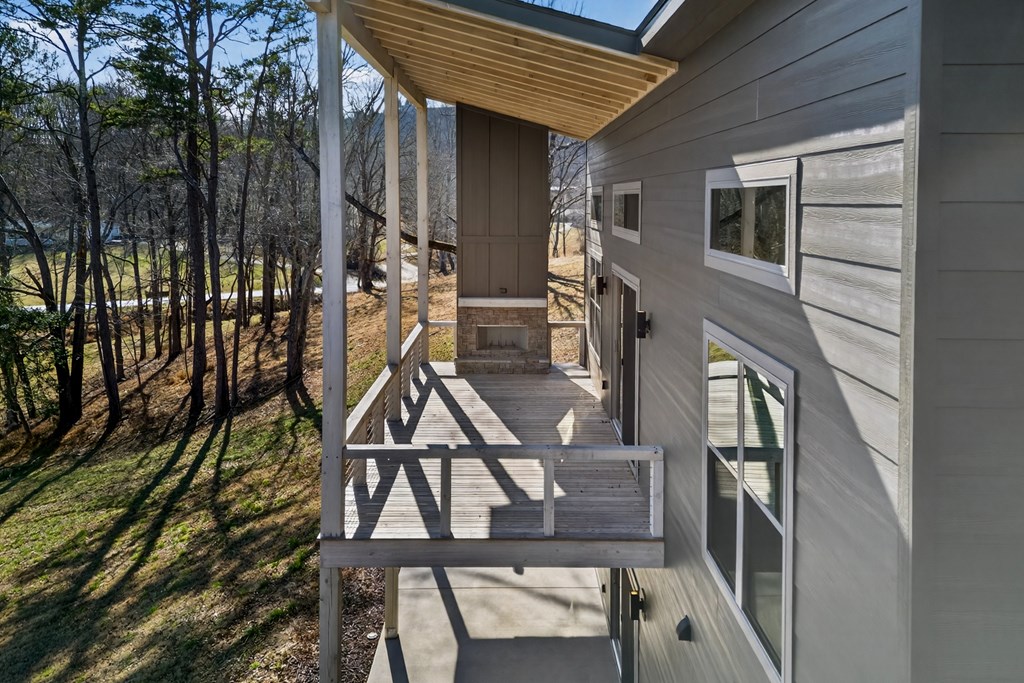 423634 Hayesville Residential