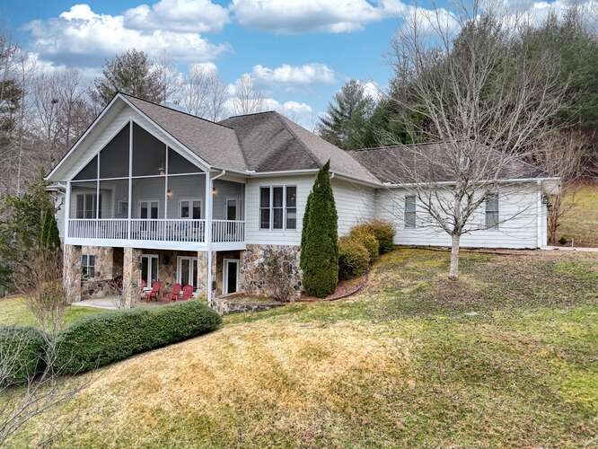 423640 Hayesville Residential