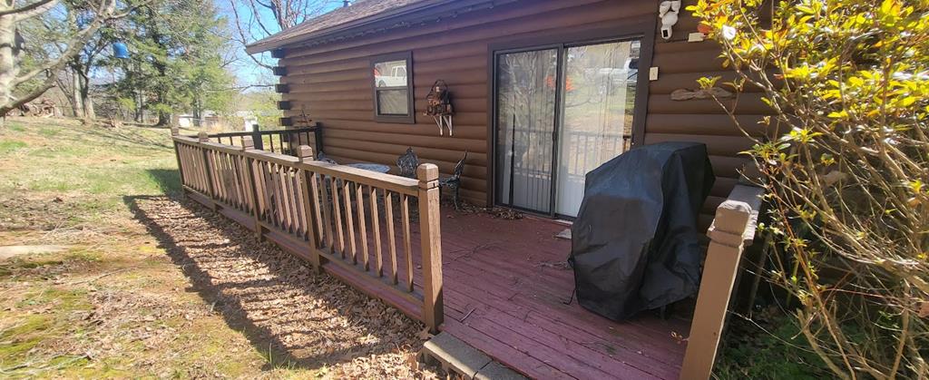 423642 Young Harris Residential