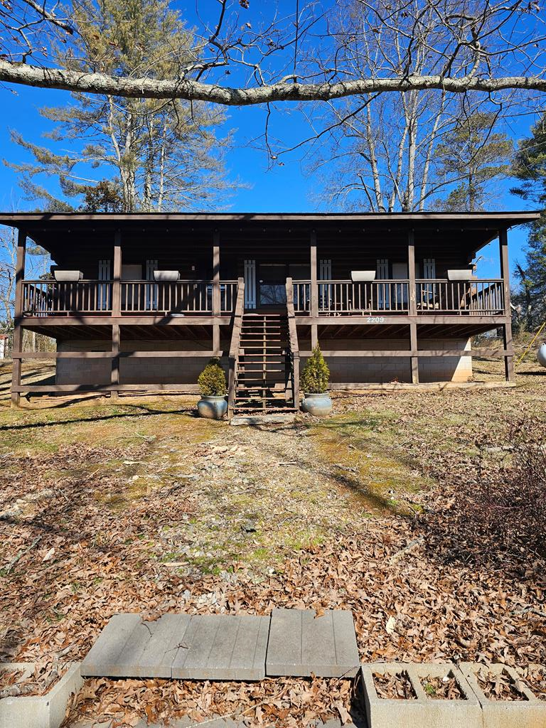 423642 Young Harris Residential