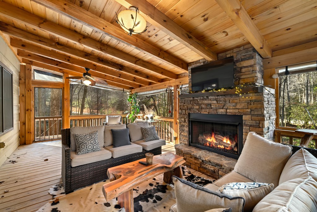 423645 Blue Ridge Residential