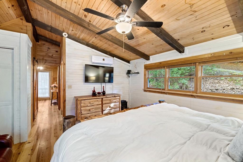 423645 Blue Ridge Residential