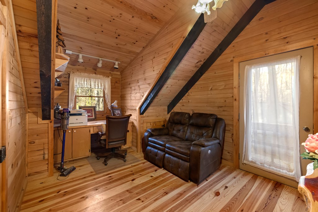 423645 Blue Ridge Residential