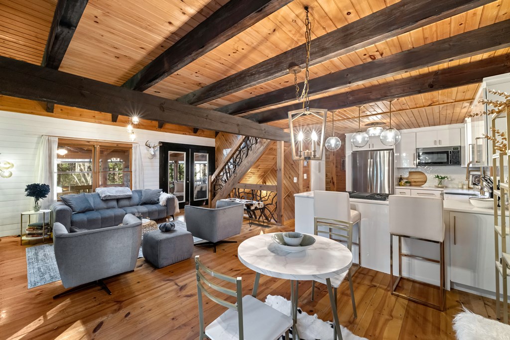 423645 Blue Ridge Residential