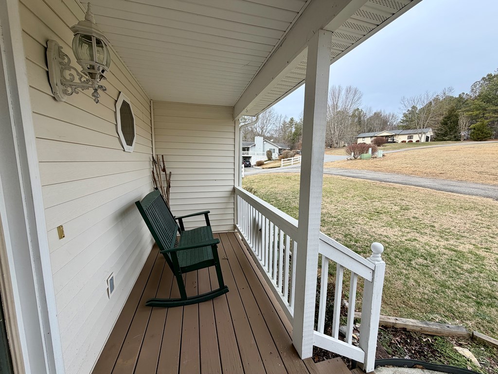 423654 Hayesville Residential