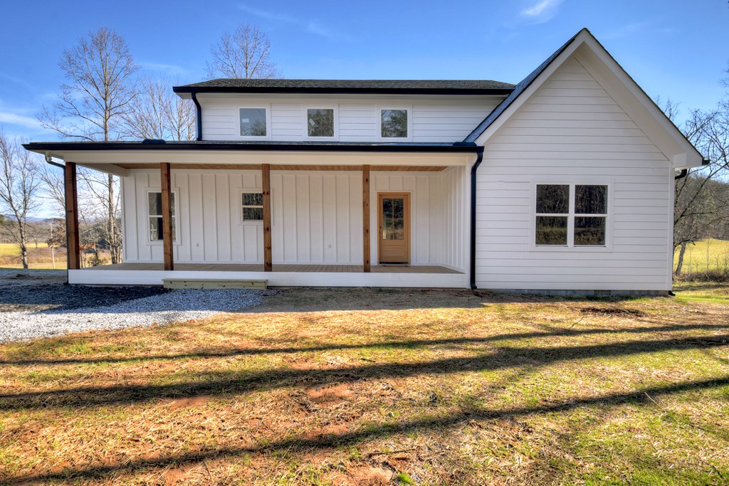 423655 Young Harris Residential