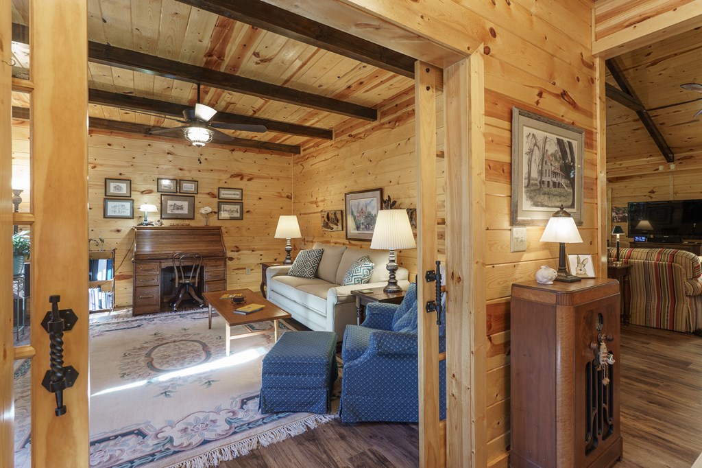 423657 Murphy Residential