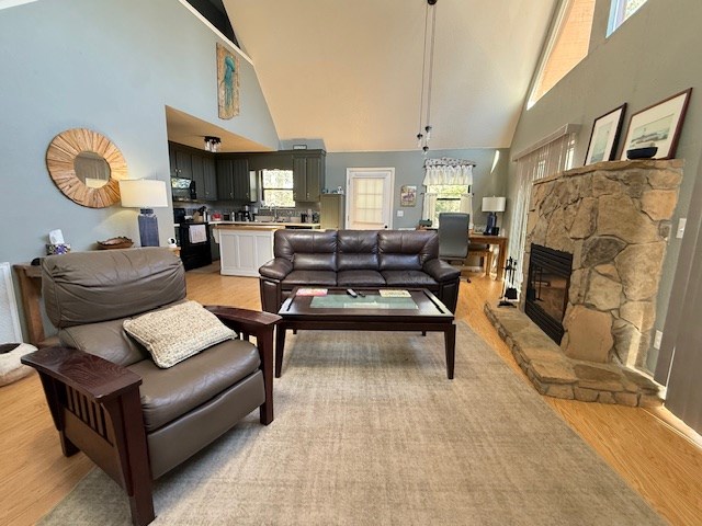 423665 Murphy Residential