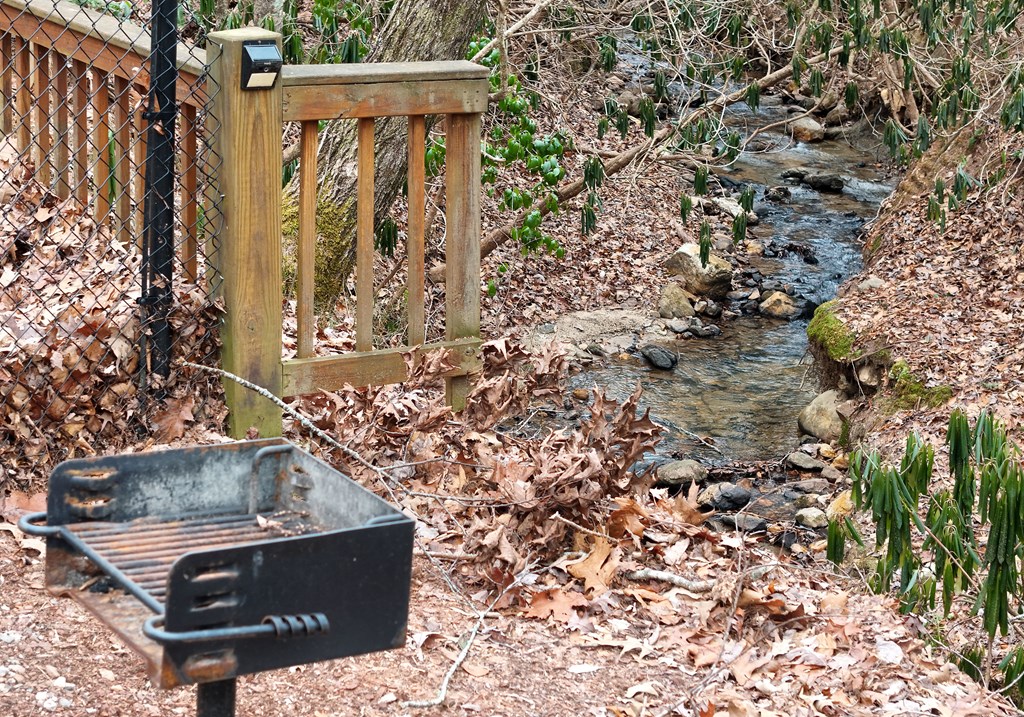 423667 Morganton Residential