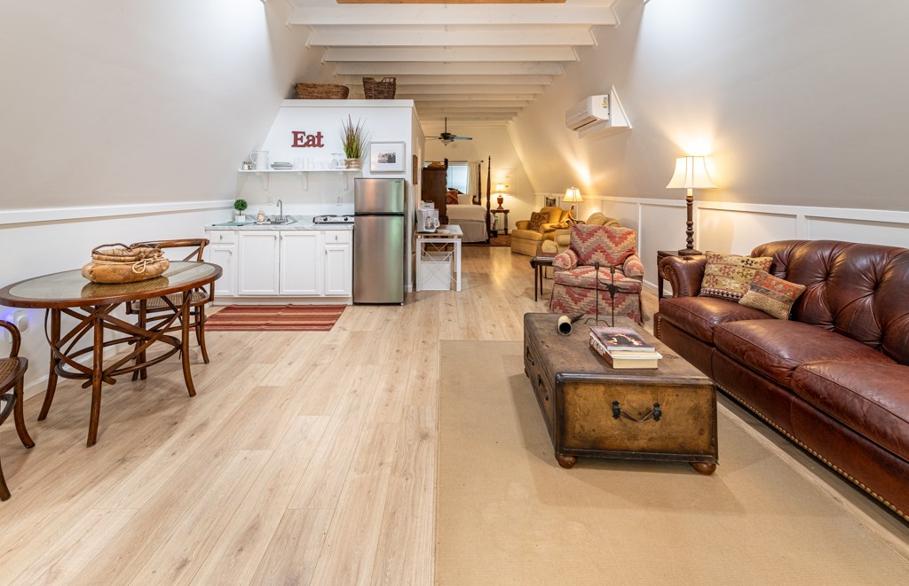 423675 Suches Residential