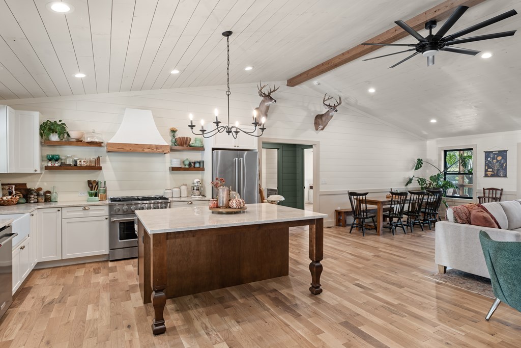 424690 Murphy Residential