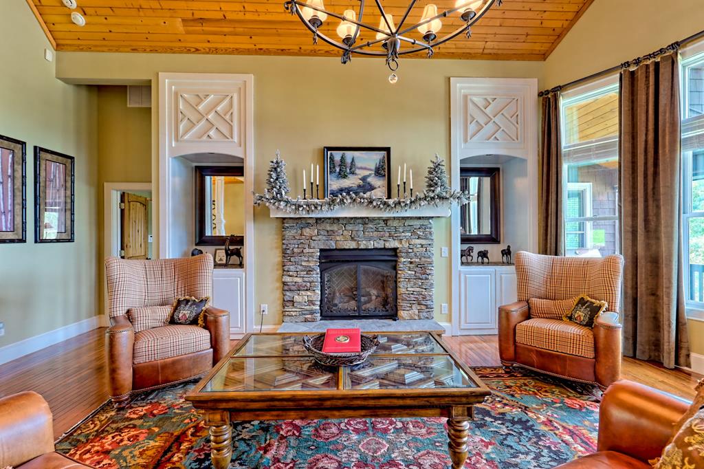 424691 Franklin Residential