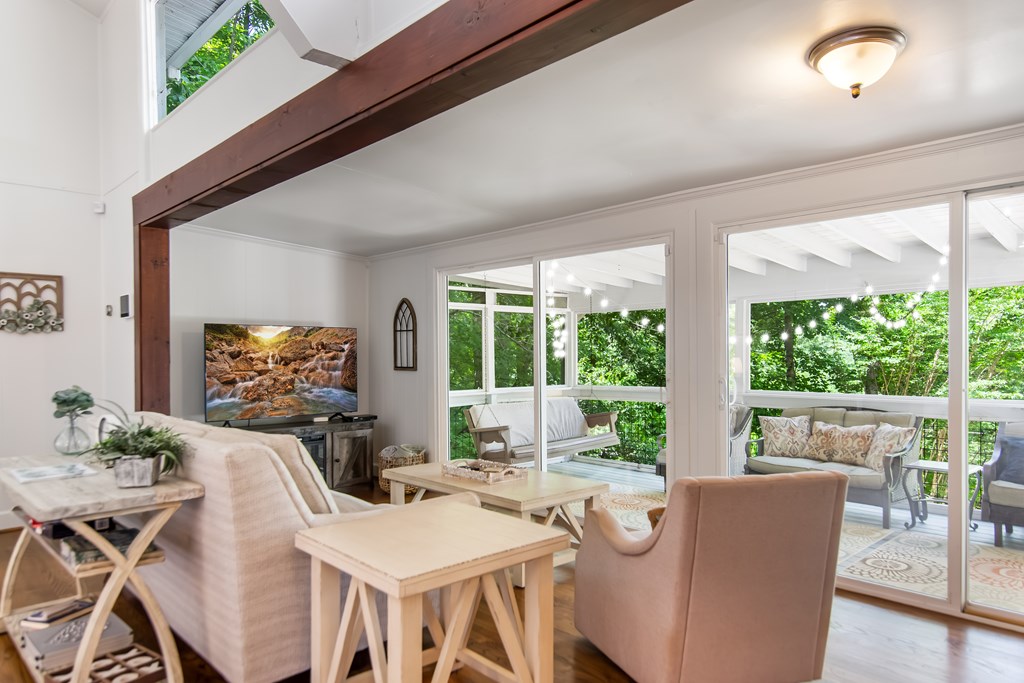 424694 Hiawassee Residential